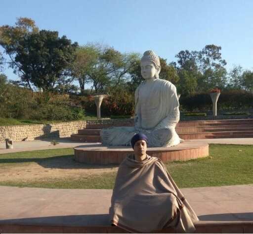 Jnana Param Meditating
